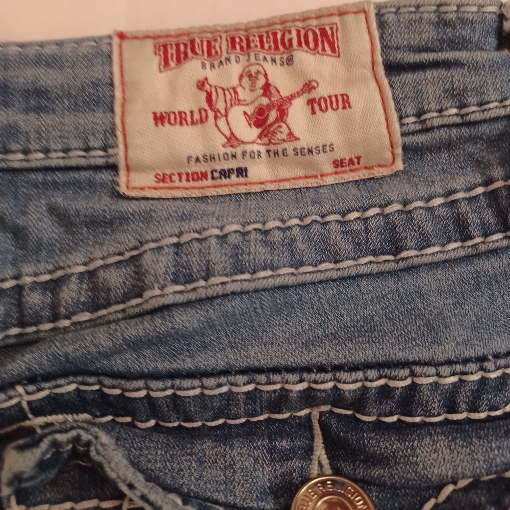 True Religion low rise thick stitch budah section capris distressed sz 26 - Picture 6 of 7